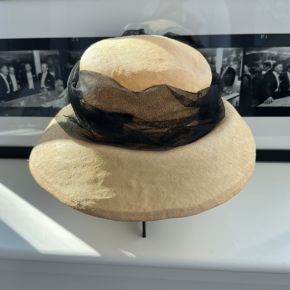 Georgia Hughes Vintage Straw Hat w/Tulle - Picture 2 of 8